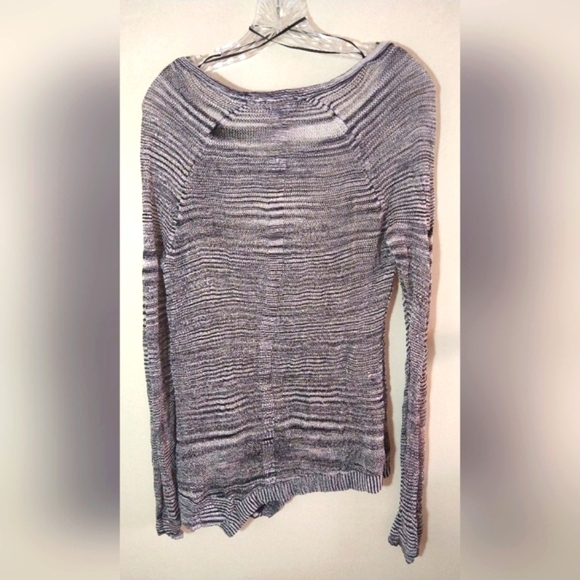 ROCK & REPUBLIC WOMEN'S MISSES SIZE XL BLACK & WHITE LOOSE KNIT TOP SEMI SHEER - Picture 2 of 7